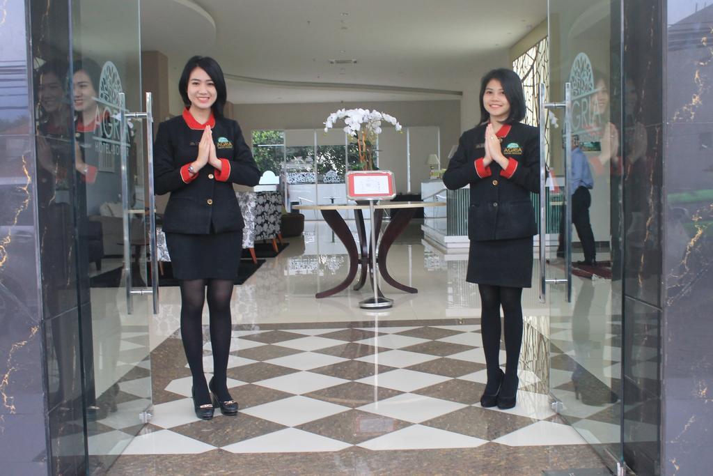Agria Hotel Богор Екстер'єр фото